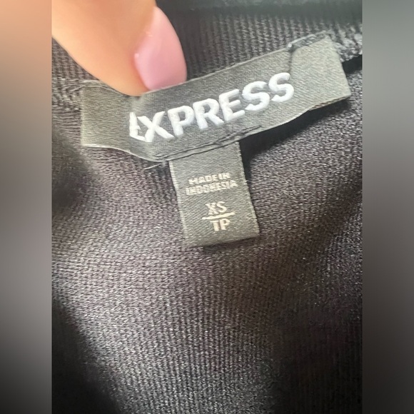 Express Black Floral Lace Camisole Bodysuit Size XS / P - Picture 10 of 11